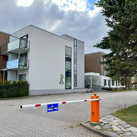 Self Check-in 24-7 And Free Parking - Pets Allowed