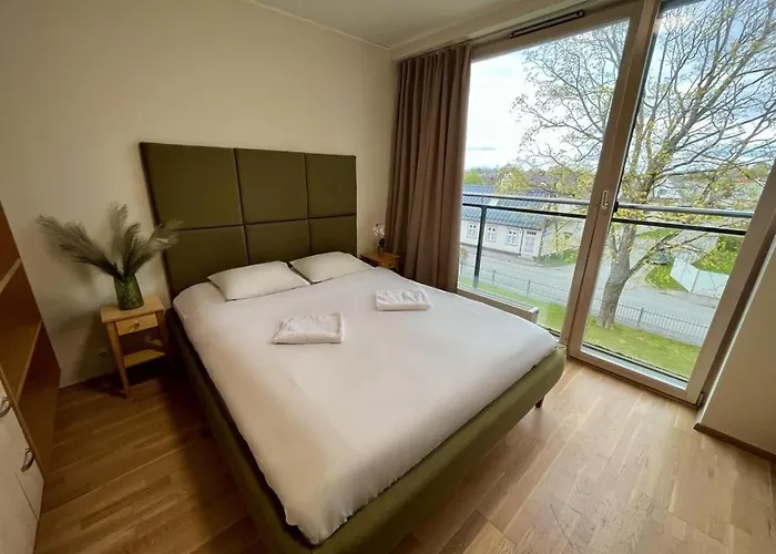 Self Check-in 24-7 *